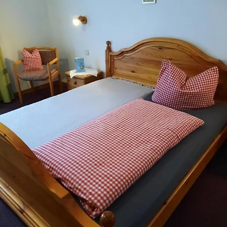 Landgasthof Rotlipp Gaestezimmer Hotel *