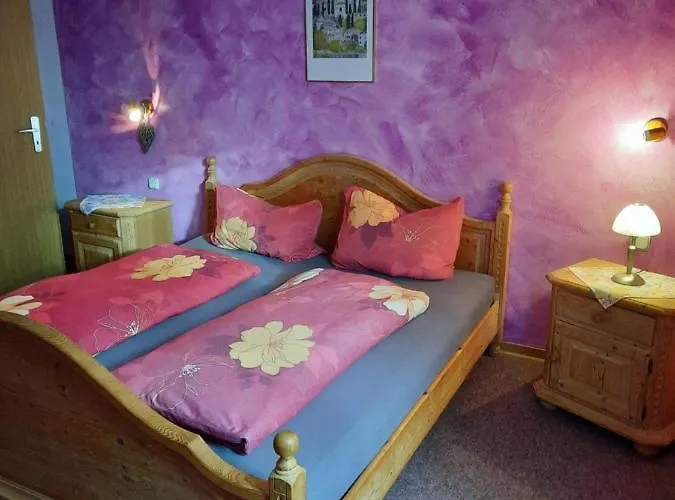 Landgasthof Rotlipp Gaestezimmer * Ortenberg